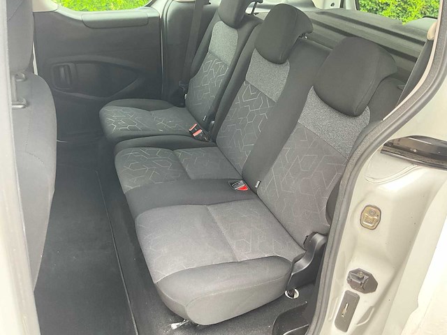 2019 peugeot partner tepee 1.6 bluehdi stationwagen 5 pers - euro 6 - airco - trekhaak - afbeelding 25 van  42