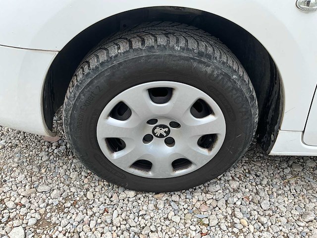 2019 peugeot partner tepee 1.6 bluehdi stationwagen 5 pers - euro 6 - airco - trekhaak - afbeelding 42 van  42