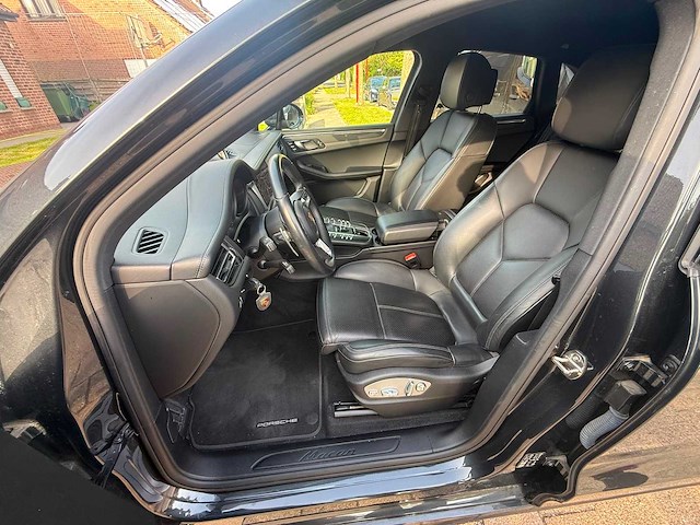 2019 porsche macan - sport design | sport chrono | pasm | bose | sportuitlaat | 360° camera | 21" sport classic | 51.351 km - afbeelding 8 van  34