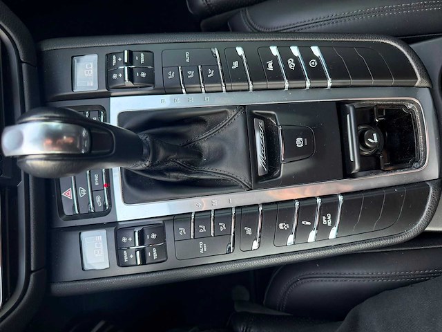 2019 porsche macan - sport design | sport chrono | pasm | bose | sportuitlaat | 360° camera | 21" sport classic | 51.351 km - afbeelding 17 van  34