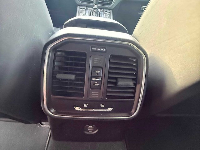 2019 porsche macan - sport design | sport chrono | pasm | bose | sportuitlaat | 360° camera | 21" sport classic | 51.351 km - afbeelding 18 van  34