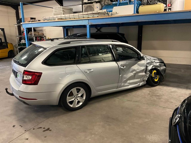 2019 skoda octavia schadewagen - afbeelding 38 van  41