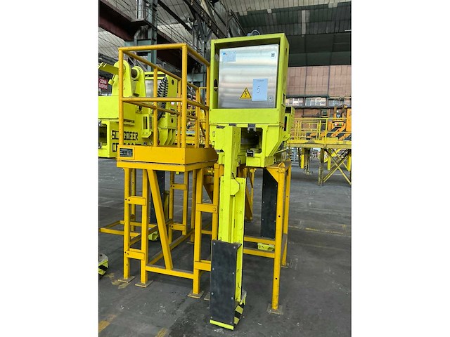 2019 slingofer 726 spoelgrijper met standaard - afbeelding 3 van  6