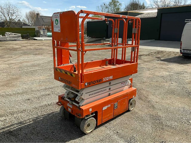 2019 snorkel s3219e compacte hoogwerker - extra smal - afbeelding 9 van  11