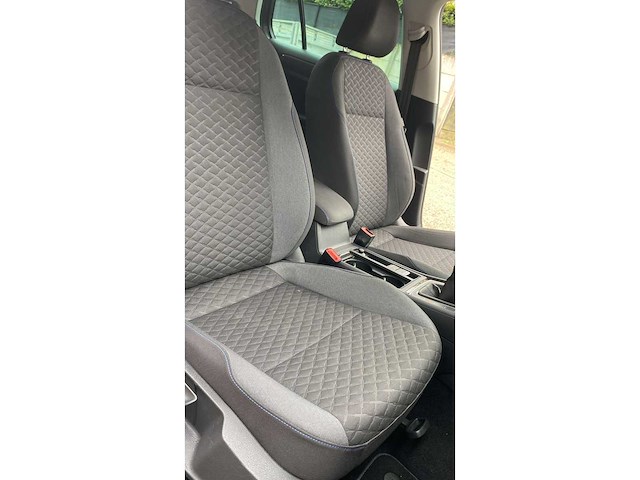 2019 volkswagen golf personenauto - afbeelding 2 van  21