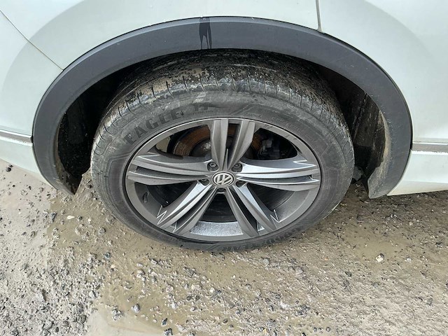 2019 volkswagen tiguan 2.0 tdi r-line suv personenauto - afbeelding 2 van  54