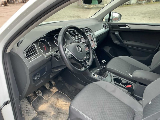 2019 volkswagen tiguan 2.0 tdi r-line suv personenauto - afbeelding 9 van  54