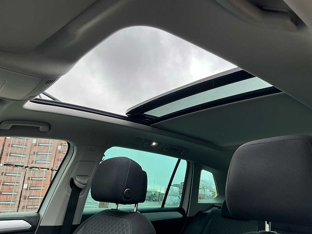 2019 volkswagen tiguan 2.0 tdi r-line suv personenauto - afbeelding 10 van  54