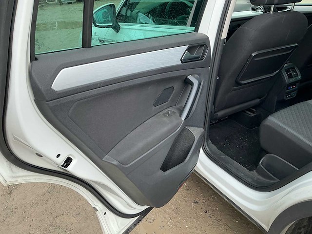 2019 volkswagen tiguan 2.0 tdi r-line suv personenauto - afbeelding 23 van  54