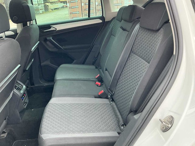 2019 volkswagen tiguan 2.0 tdi r-line suv personenauto - afbeelding 24 van  54