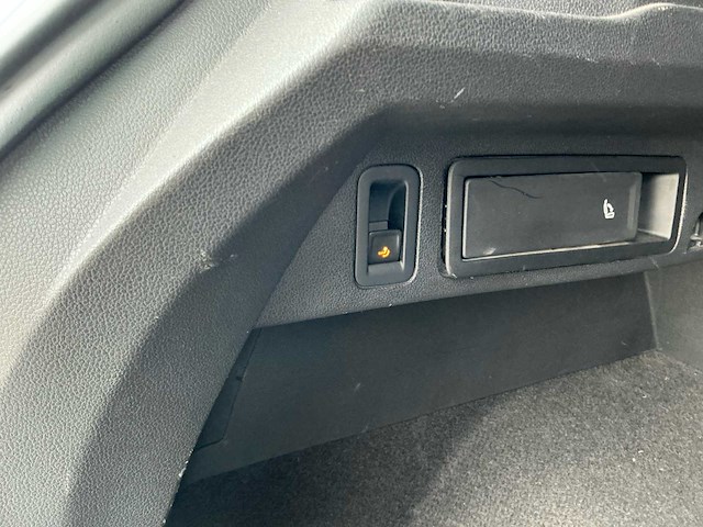 2019 volkswagen tiguan 2.0 tdi r-line suv personenauto - afbeelding 30 van  54