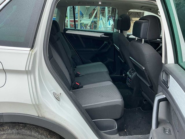 2019 volkswagen tiguan 2.0 tdi r-line suv personenauto - afbeelding 34 van  54
