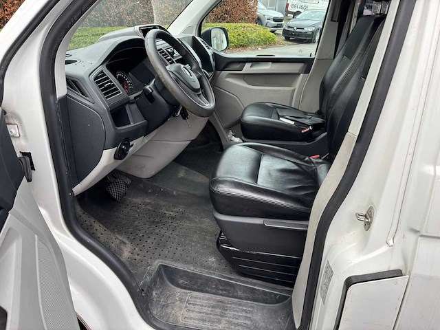 2019 volkswagen transporter personenauto - afbeelding 8 van  12