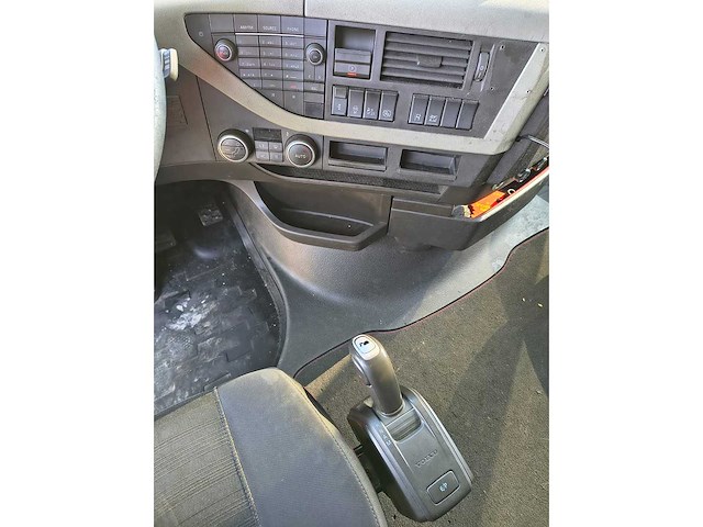 2019 volvo fh 460lng globe trucker - euro 6 - airco - afbeelding 23 van  47