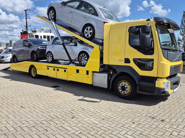 2019 volvo fl250 4 x 2 autotransporter - afbeelding 11 van  14
