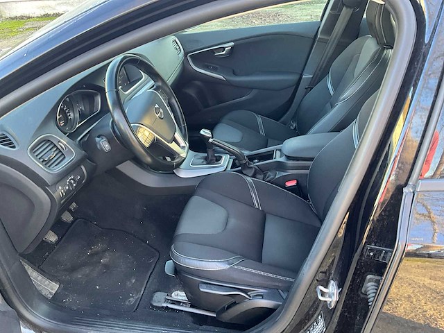 2019 volvo v40 - afbeelding 16 van  16