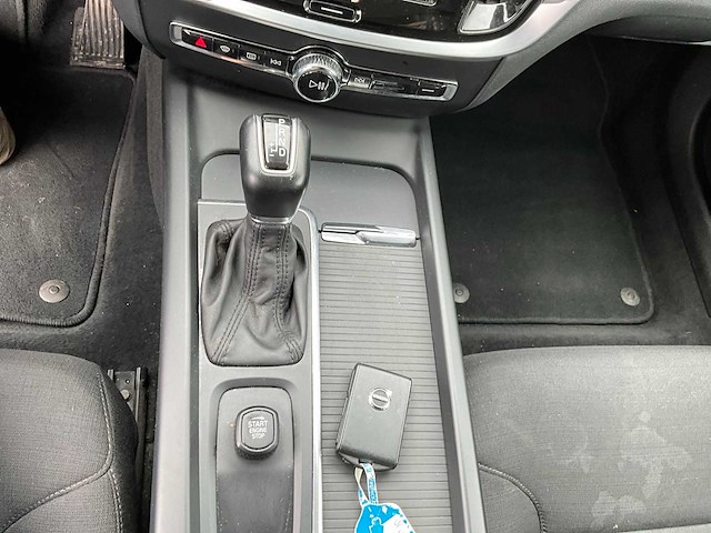 2019 volvo v60 personenauto - afbeelding 8 van  32