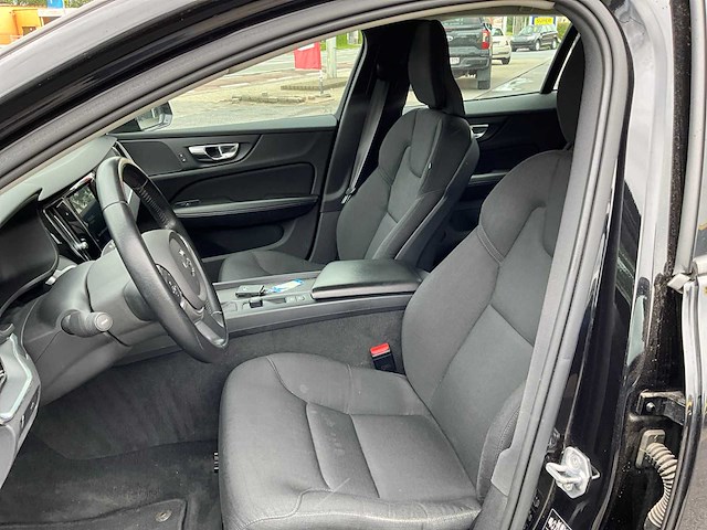 2019 volvo v60 personenauto - afbeelding 1 van  2