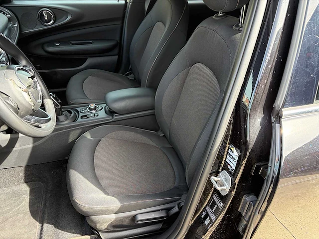 2020 - mini - clubman - one d 1.5da - car - afbeelding 18 van  21