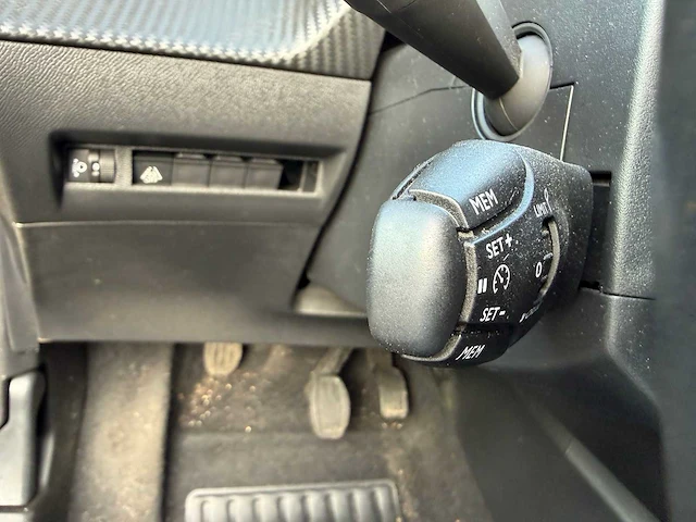 2020 - peugeot - 208 - 2 1.2 puretech - 12v turbo - car - afbeelding 5 van  19