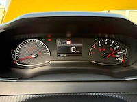 2020 - peugeot - 208 - 2 1.2 puretech - 12v turbo - car - afbeelding 19 van  19