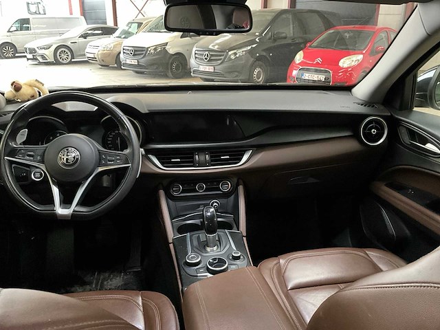 2020 alfa romeo stelvio - afbeelding 18 van  18