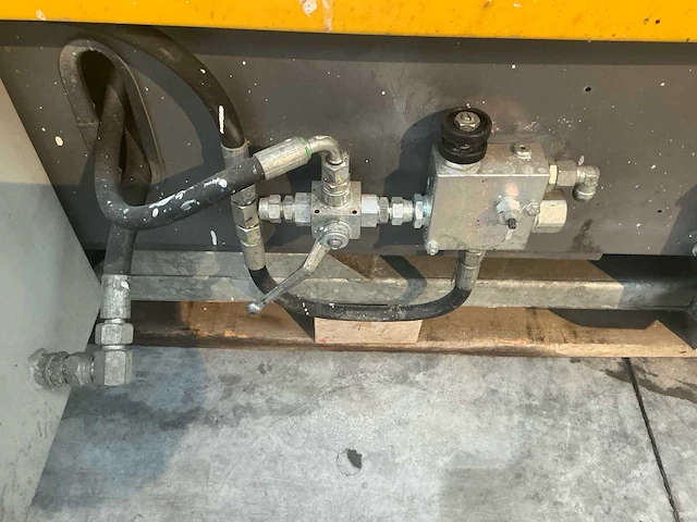 2020 atlas copco xas 38 mobiele compressor - afbeelding 4 van  10