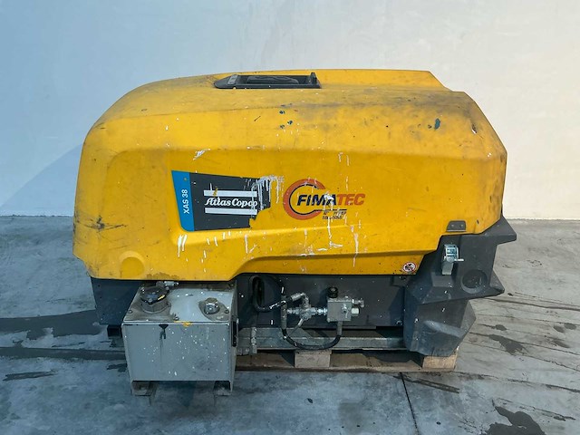 2020 atlas copco xas 38 mobiele compressor - afbeelding 1 van  8