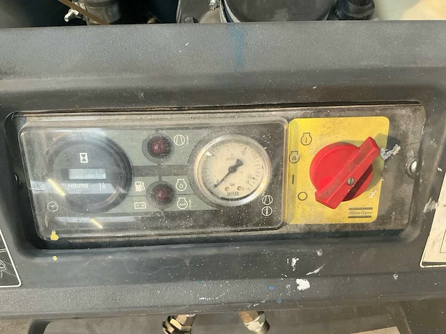 2020 atlas copco xas 38 mobiele compressor - afbeelding 8 van  10