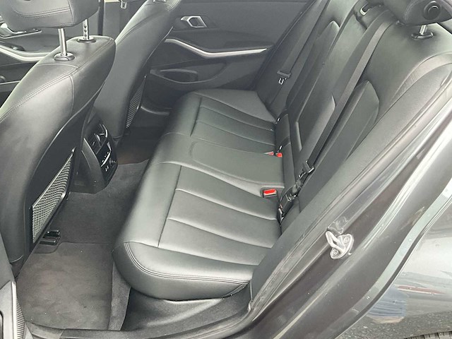 2020 bmw 330e - afbeelding 13 van  32