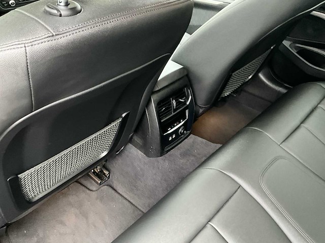 2020 bmw 330e - afbeelding 14 van  32