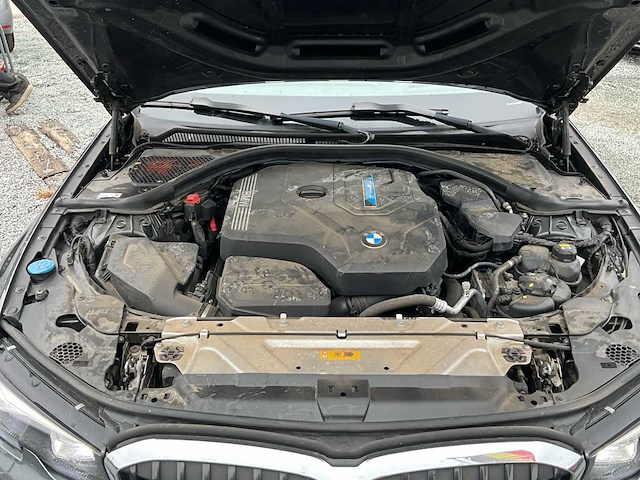 2020 bmw 330e - afbeelding 25 van  32