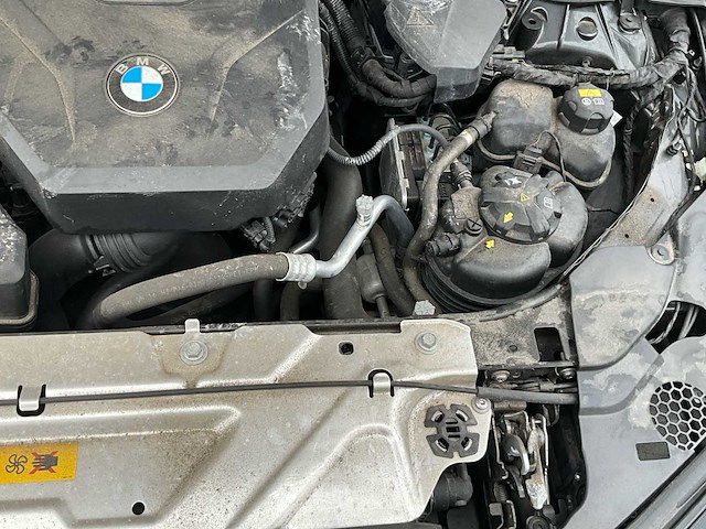 2020 bmw 330e - afbeelding 27 van  32
