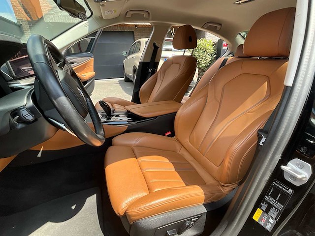 2020 bmw 530e g30 sedan - afbeelding 16 van  39