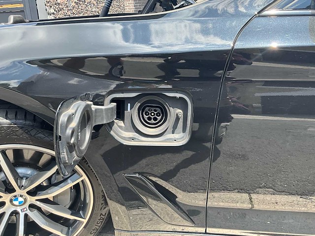 2020 bmw 530e g30 sedan - afbeelding 34 van  39