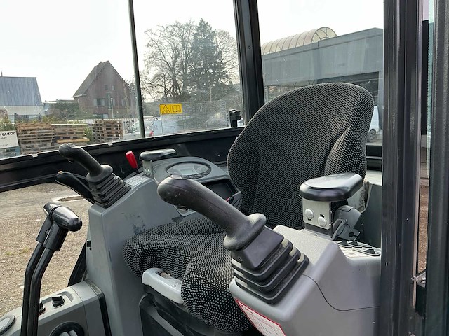 2020 bobcat e19 rupsgraafmachine met machinetransporter (2021) - afbeelding 18 van  31