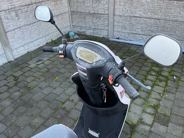 2020 btc znay50 brommer - afbeelding 2 van  11