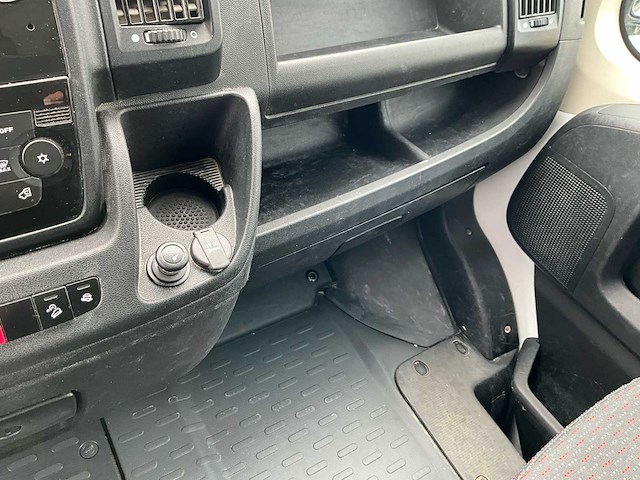 2020 citroën jumper - airco - trekhaak - afbeelding 27 van  34
