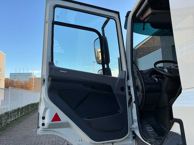 2020 daf cf 410 fan vrachtwagen + haakarm + laadkraan + container - afbeelding 6 van  72
