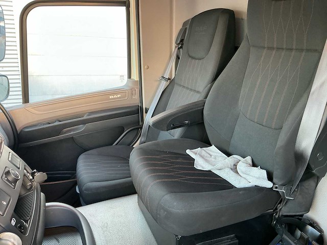 2020 daf cf 410 fan vrachtwagen + haakarm + laadkraan + container - afbeelding 20 van  72