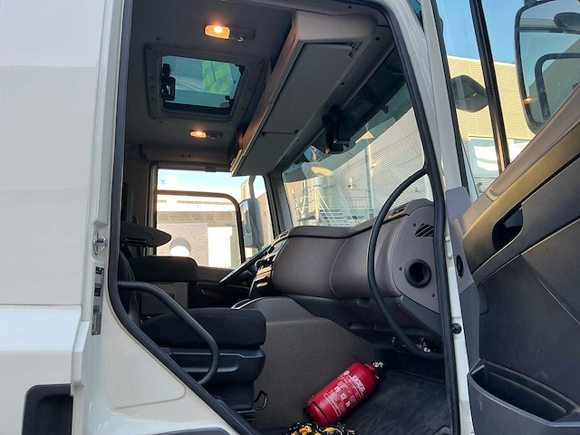 2020 daf cf 410 fan vrachtwagen + haakarm + laadkraan + container - afbeelding 26 van  72