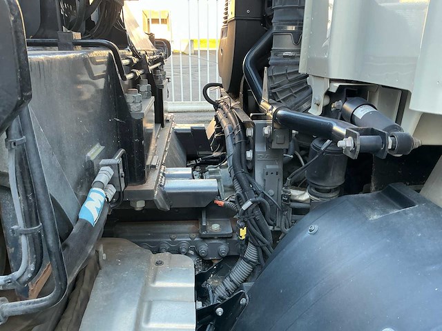 2020 daf cf 410 fan vrachtwagen + haakarm + laadkraan + container - afbeelding 37 van  72