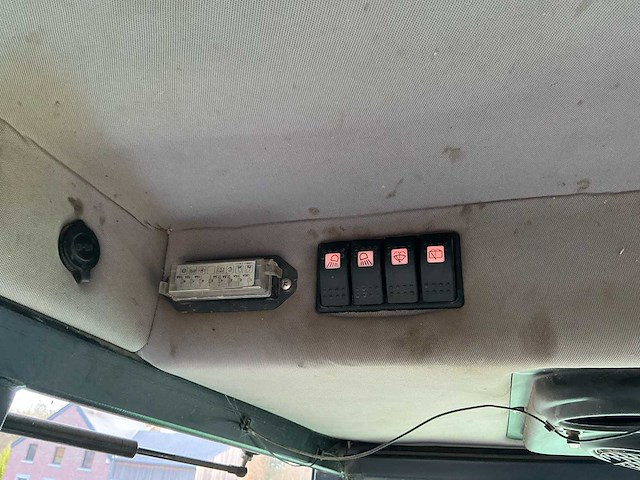 2020 deutz fahr 4070 e vierwielaangedreven landbouwtractor - afbeelding 43 van  62