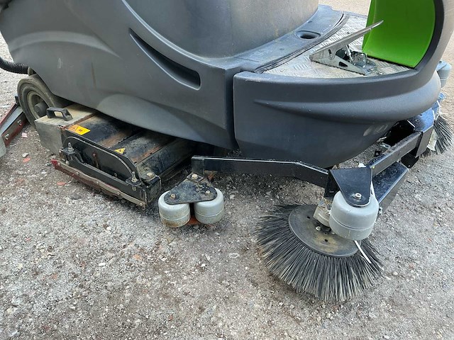 2020 dibo ipc ct230 bt100r zelfrijdende veegmachine - afbeelding 3 van  14