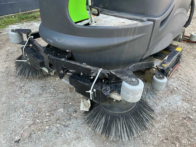 2020 dibo ipc ct230 bt100r zelfrijdende veegmachine - afbeelding 13 van  14