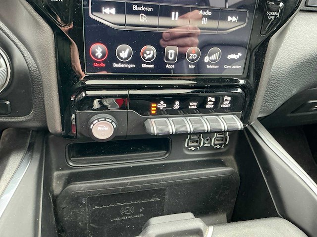 2020 dodge ram laramie 4x4 - afbeelding 8 van  24