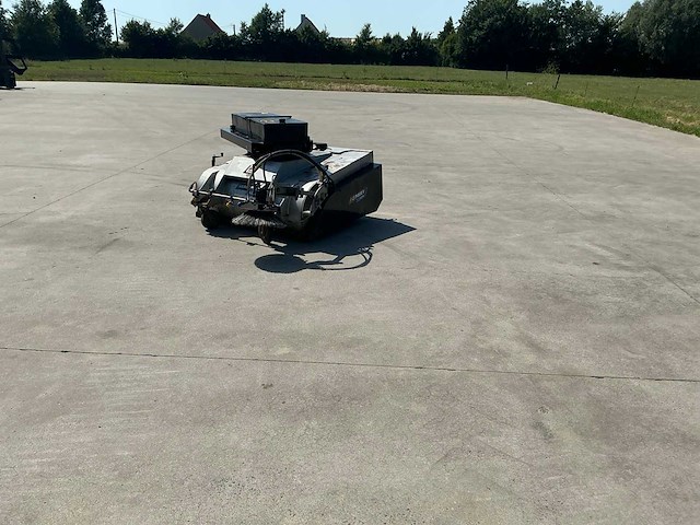 2020 emily balead130r zelfrijdende veegmachine - afbeelding 17 van  41