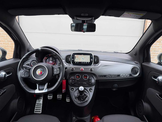 2020 fiat abarth 595 1.4 t - straalauto - afbeelding 27 van  45