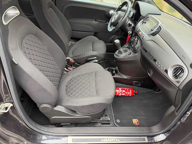 2020 fiat abarth 595 1.4 t - straalauto - afbeelding 30 van  42