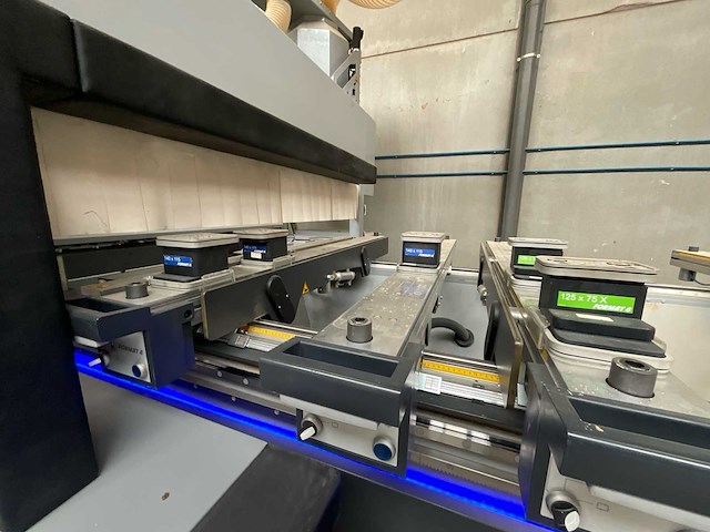 2020 format 4 profit h350 cnc-freesmachine - afbeelding 16 van  24